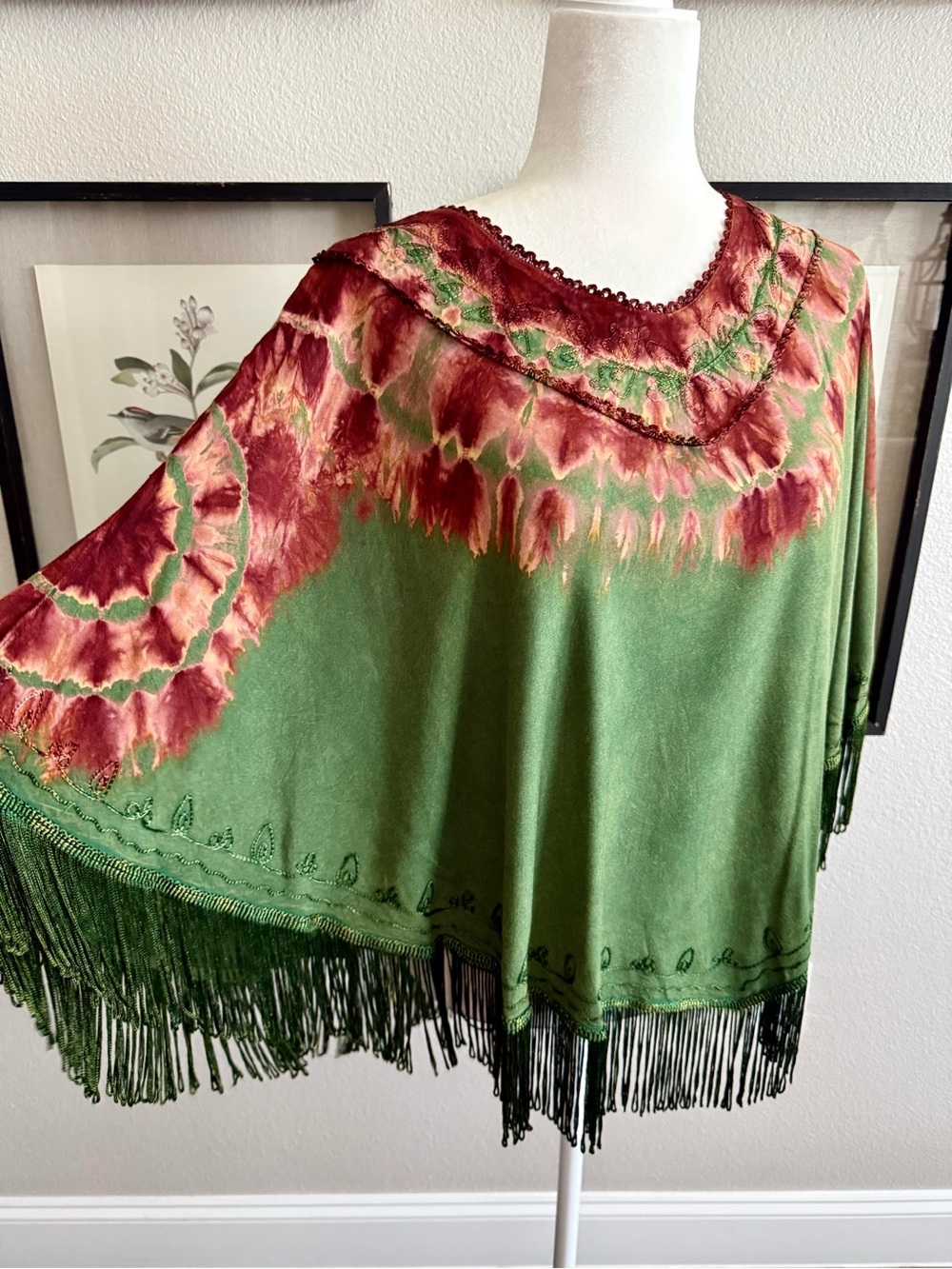 NWT INDIGO THREAD Tie Dye Fringe Poncho Boho Hippie Women's Size S